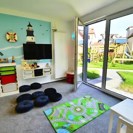 Apartments, Kolobrzeg * 코워브제크
